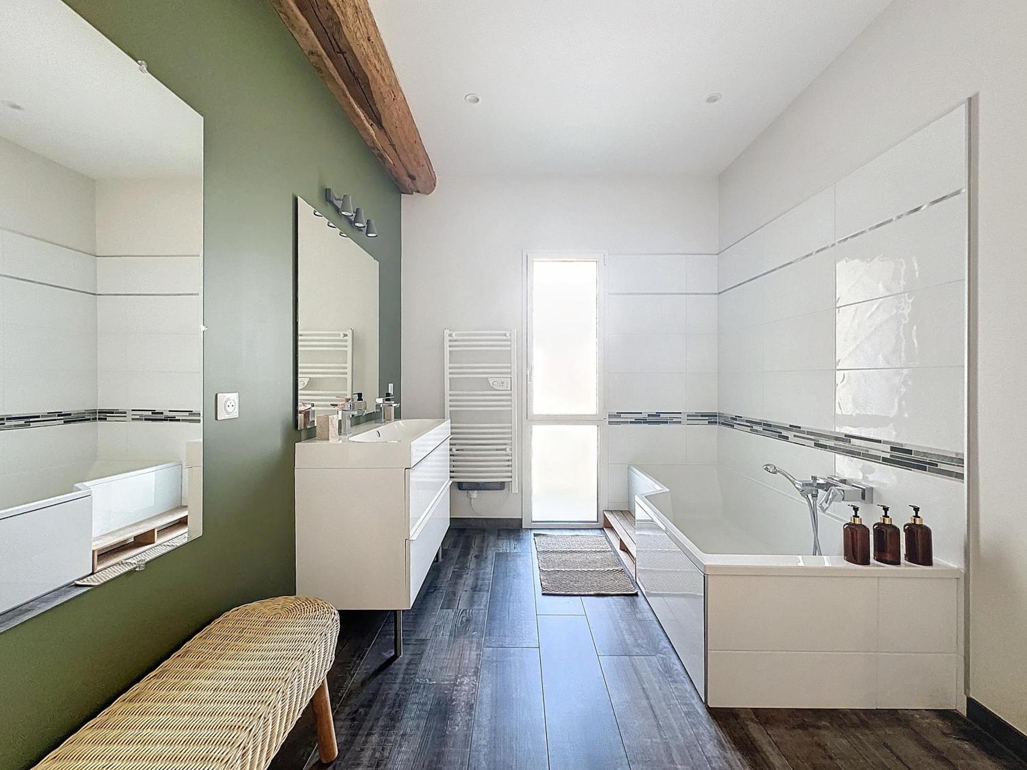 Le Clos Fleuri ชาตีลง-ซูร์-ชาลาโรนน์ ภายนอก รูปภาพ